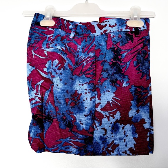 BNWT BANANA REPUBLIC FLORAL PRINT SHORTS - Picture 3 of 9